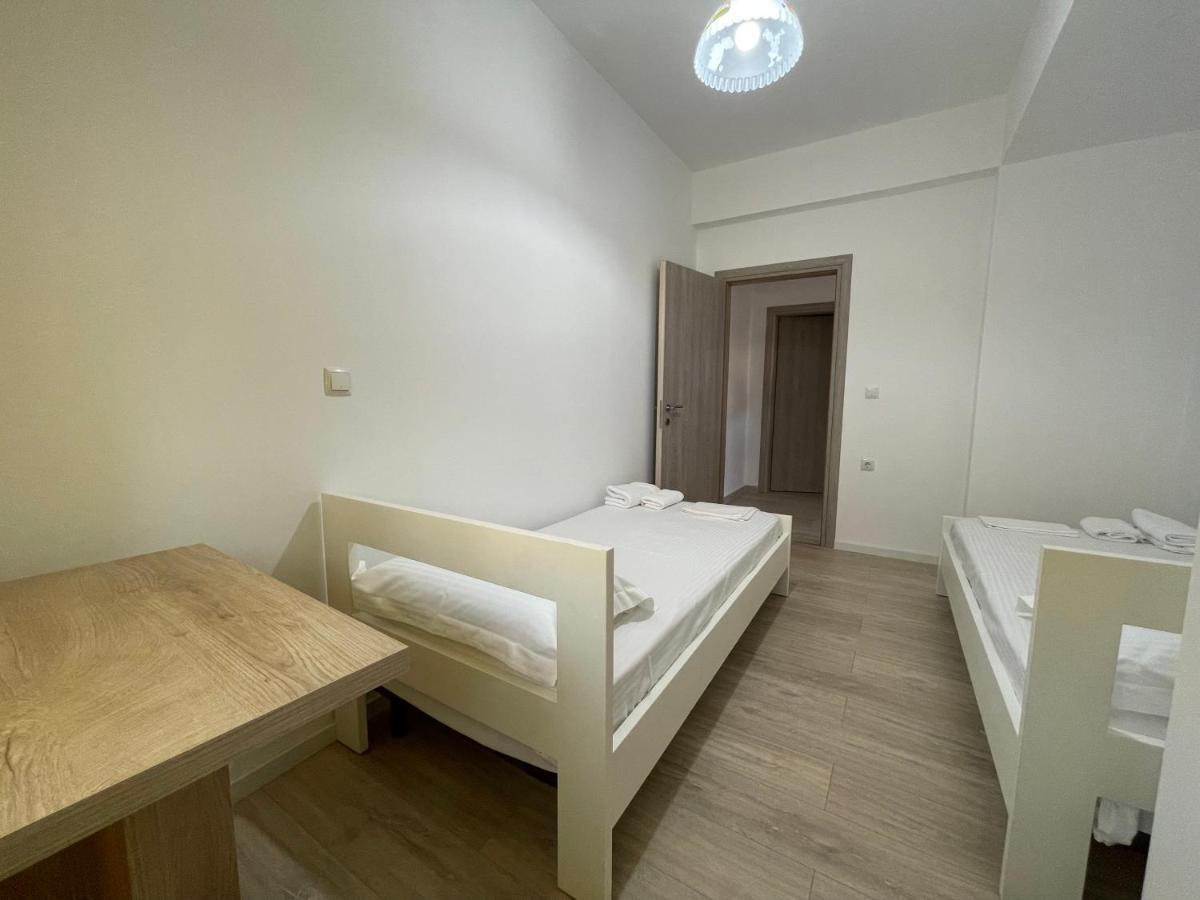 Garden Villa Apartments Sarandë Exteriör bild