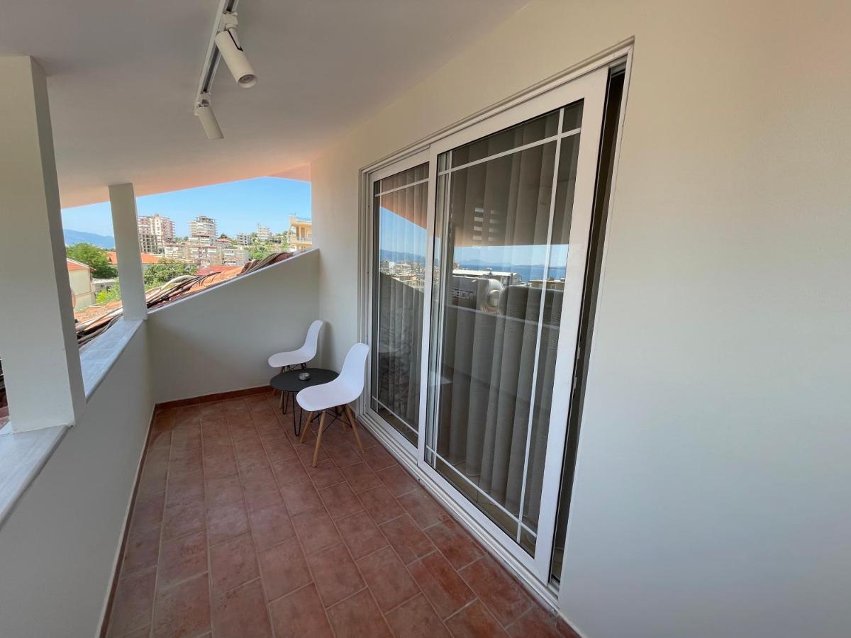 Garden Villa Apartments Sarandë Exteriör bild