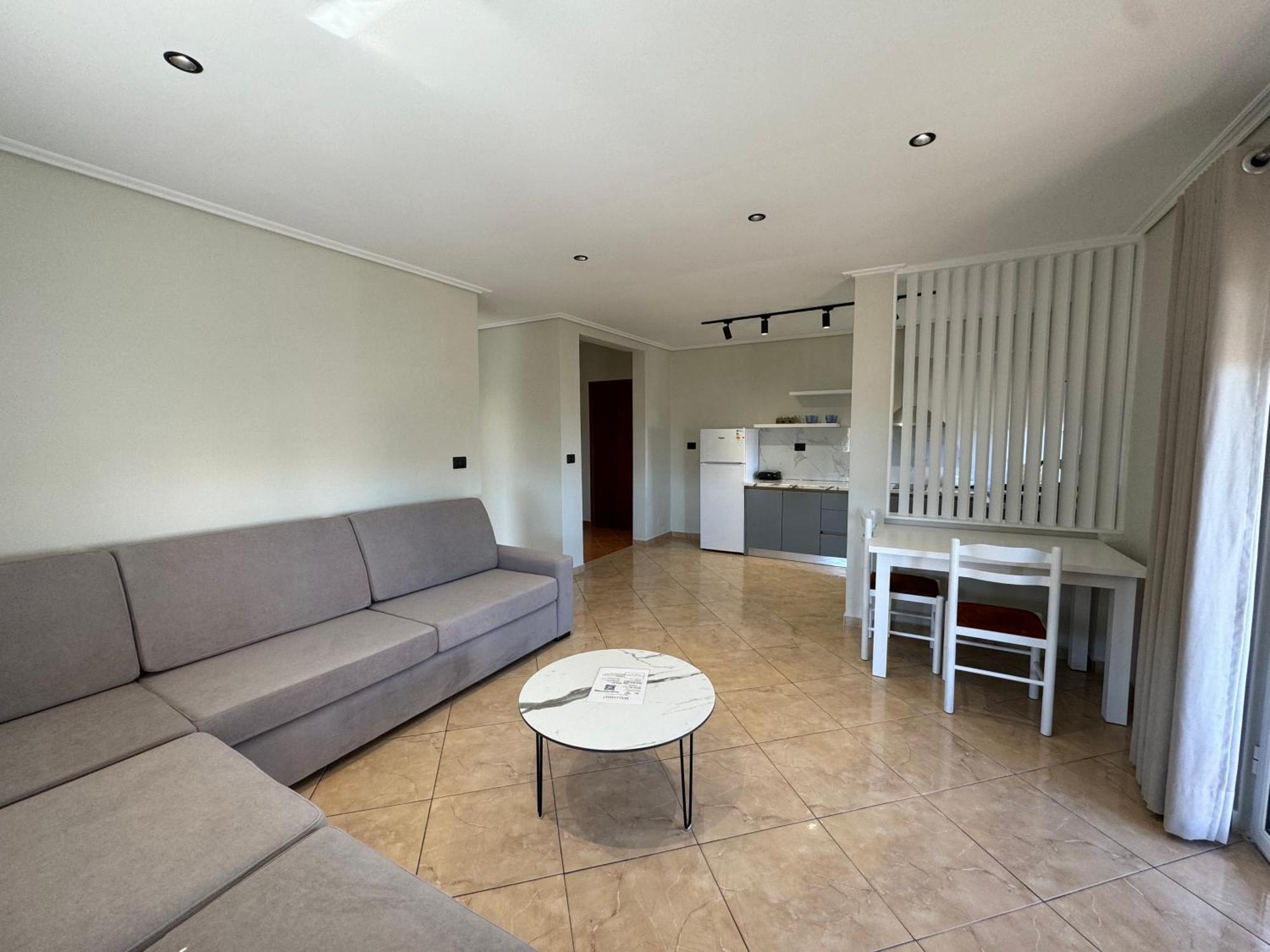 Garden Villa Apartments Sarandë Exteriör bild