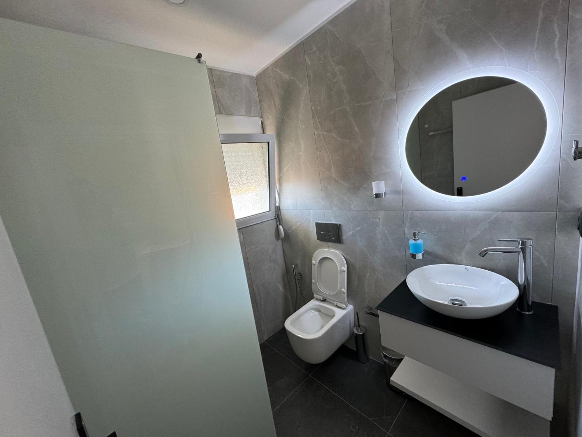 Garden Villa Apartments Sarandë Exteriör bild